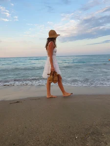 AnahiPure Walking to the Sea صورة واحدة|AnahiPure Walking to the Sea صورتان|AnahiPure Walking to the Sea  3 صور|AnahiPure Walking to the Sea  3 صورة