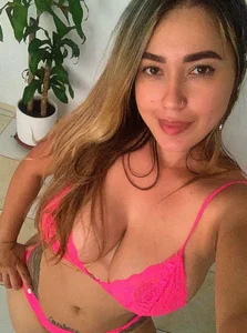 nathalynbarnes Public รูป  4