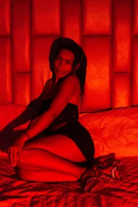 Come_for_this Red doesn't ask for permission🍒👠  2টি ছবি