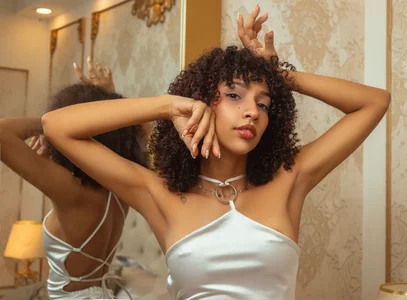 CamilaJohnston pure but sexy ♥ Bilde