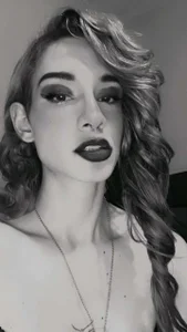 Emilly_Black Public 사진 2