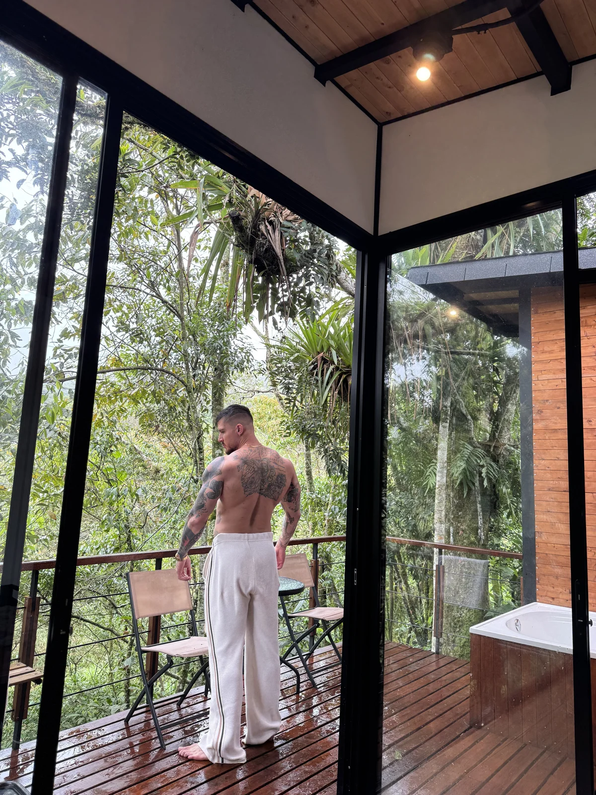 DimitriSullivan_さんのトレンドな 1456枚の写真