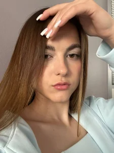 CarolannMirjah freshness🌄 Bilde 4
