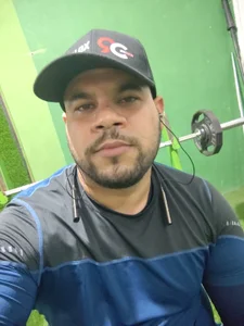 Harlowxx Public  3টি ছবি