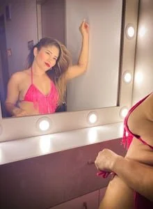 reinahot-699 👑👑 Pic 2