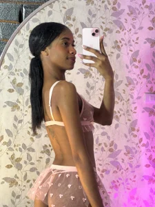 LOVE BRIZZA de Brizza_H033  3 Imagens