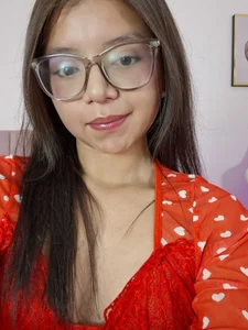 Zoow_bluussh Do you like how I look? Pic 4