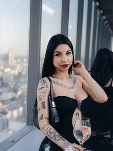 Sasha-Bloom ✨CHEERS WITH ME BABY?🫦 Pic 2