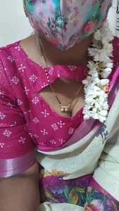 Best_Kannada_Couple: Public ( 2 фото)