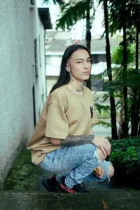 LaurenHazell Public Pic 4