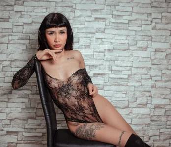 Instinct & Desire de melanyharryh Foto 4