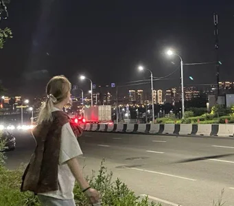 EttieDintino Public Foto