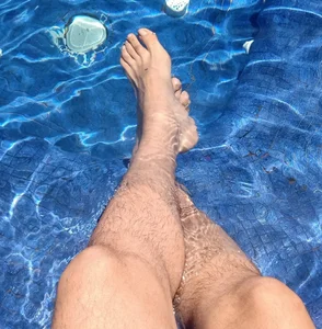 BushBator Daddy's Naughty Feet Worship 🦶🐻 #FootFetish #DaddySoles зображення