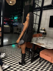 NahomyVega Public Pic 8