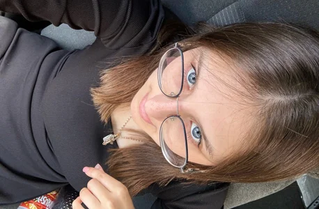 VviikkssiikkのPublicの 2枚の写真
