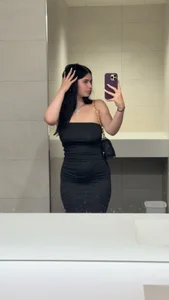 Evie-Moore A part of me Fotka 4