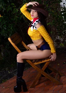 lesliehonneyのCowgirlの 2枚の写真