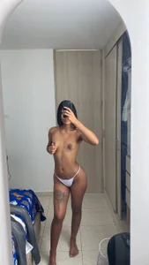 kharelys_777 Public Foto