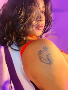 SaraApril_1 I LOVE THE RED HAHA♥ Immagine 