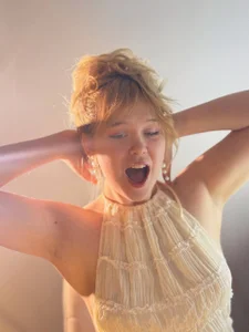 unburnedgirl your light Immagine  5