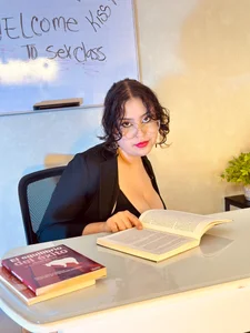 Dalila_Sky Your sexy teacher is already here Bilde 5