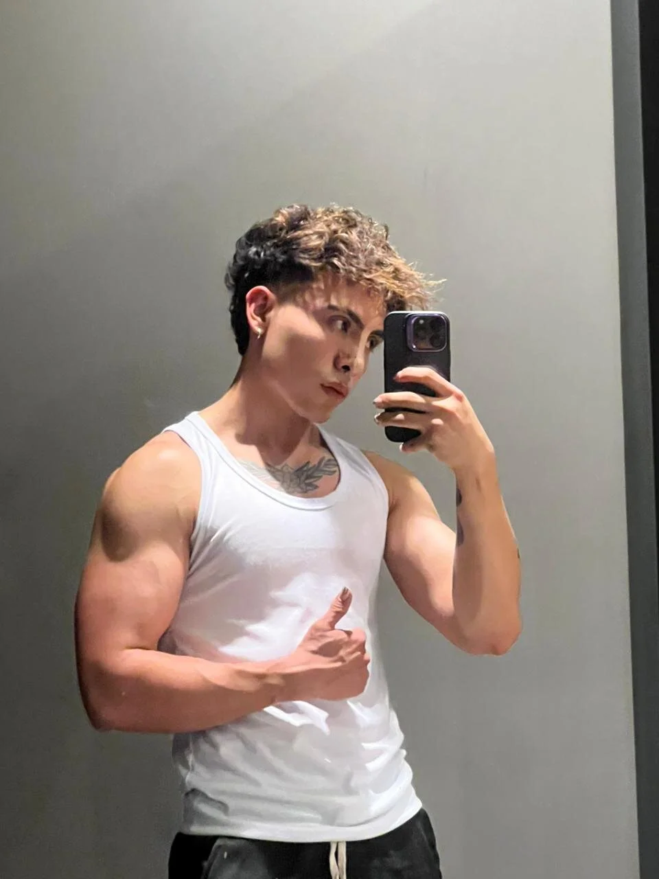 Foto  8797 de Saimonvela – em alta