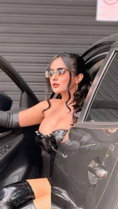 AshleyJhonson Dangerously Sexy ⚡🖤 Gambar 4