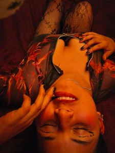 Liily_Foxxy Public  6টি ছবি