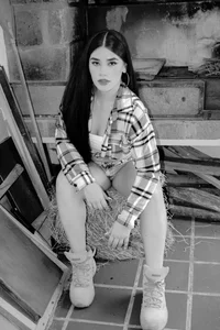 A sexy Lumberjack for you 👿🪵🪓 de Oriana_03  7 Imagens