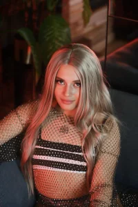 gyal_isabella Public Pic 2