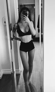 hazelheartt's mirror mirror on the wall Sex Photo 1