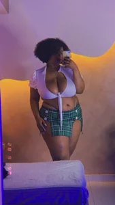 Yera_brown69 Public 圖片 3