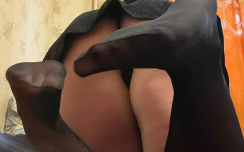 SamRosy Foot fetish Pic 5