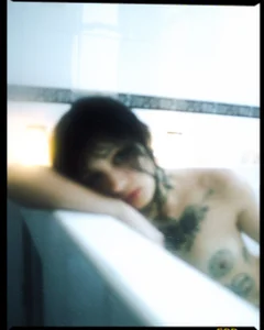 aa_lunit Get wet with me 💦 Pic 3