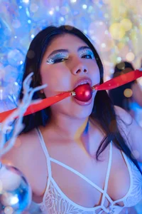 LARSONMIA Christmas is Here!!! 🎄🥂 사진 2