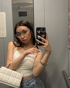 MelodyCarnillo 🧸 . fénykép