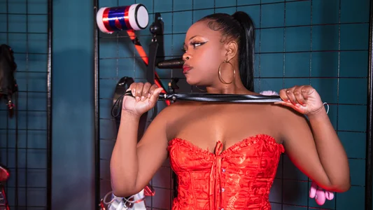 MrEbonybdsm 🔥 Confidence is my weapon Pic 3