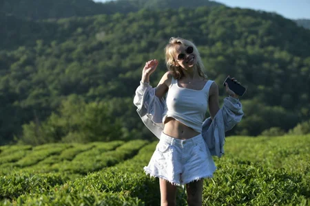 _Stefanie_Collins_ Public Pic 3