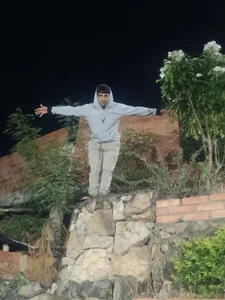 valeriaswang_Lucas Life is a carousel, let's enjoy it. Foto 9