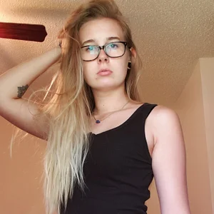 echo_elfs Lil Old Me sexfoto 6