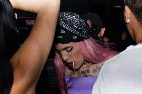 charlotbelucci_のPublicの枚の写真