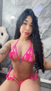 sally_rosses Sexy girl and cute for you 🌸 Pic 2