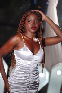 SARA_COLLIINS_ Happy 🎇 New 🎉 Year 🎈 зображення 5