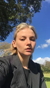 April_LoveUK Public Pic 3