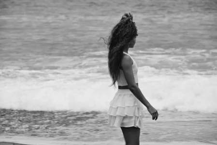 ElizSweetのDancing on the beachの 5枚の写真