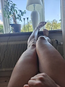leeoslut Public Pic 4