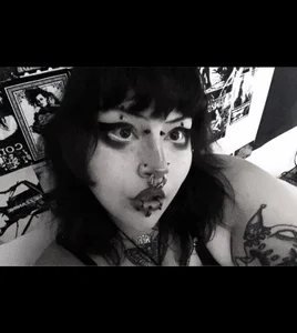 Me🖤👽