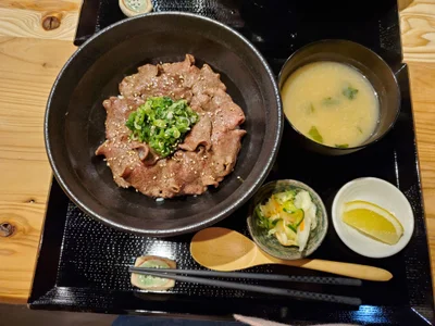 ERIKA-JP-168130 精肉店経営レストラン butcher's restaurant Pic 4