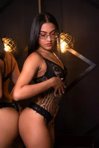 Public de velka___  4 Imagens