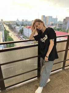 MollyRufous Public Pic 3